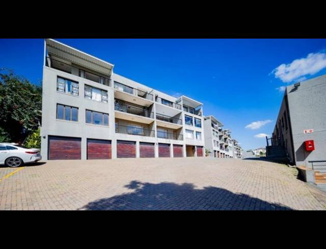 2 BEDROOM APARTMENT FOR SALE IN NORTHCLIFF
